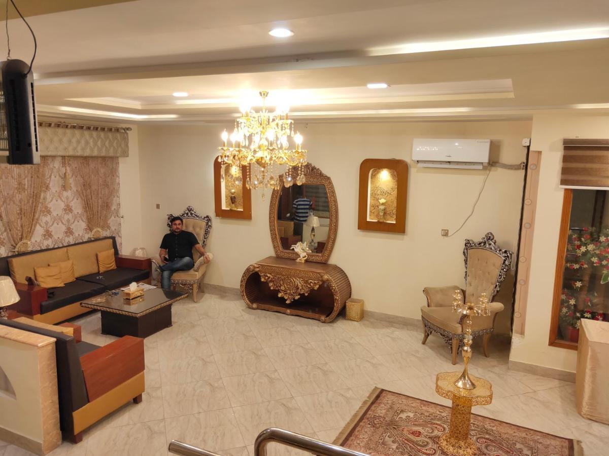 Hotel S.R. Lounge Multan Dış mekan fotoğraf