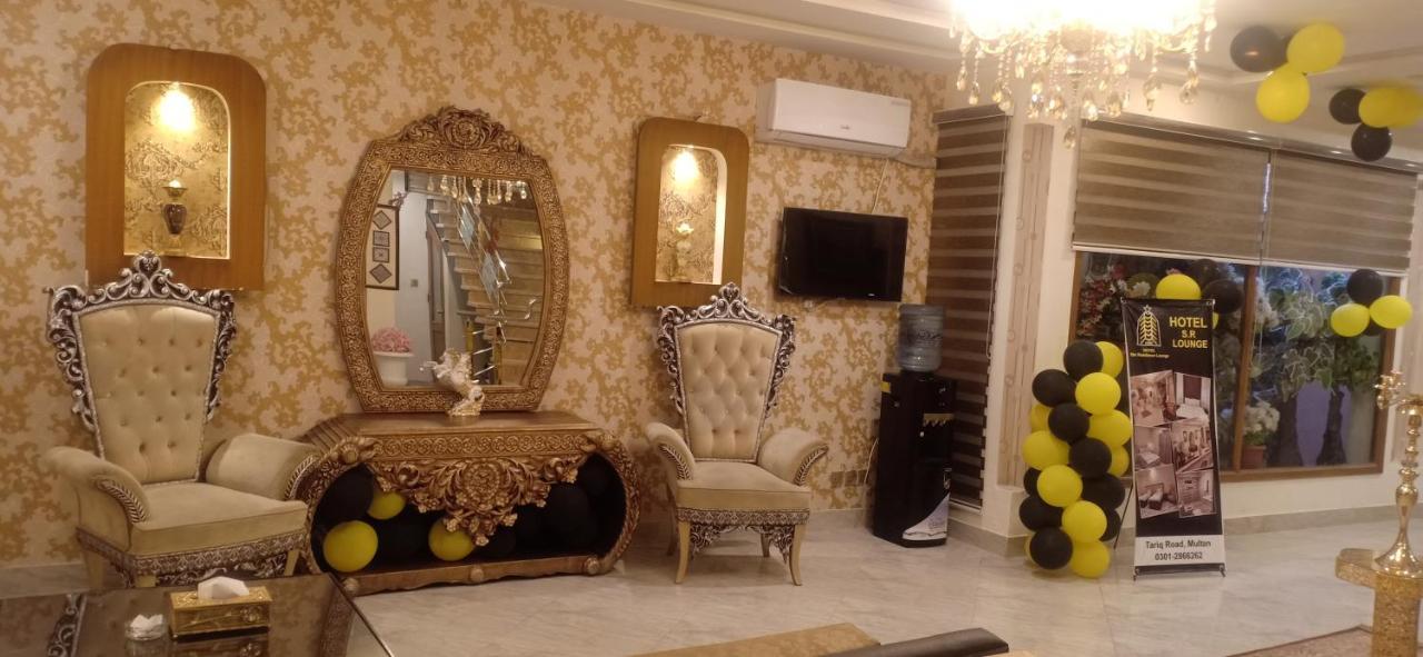 Hotel S.R. Lounge Multan Dış mekan fotoğraf